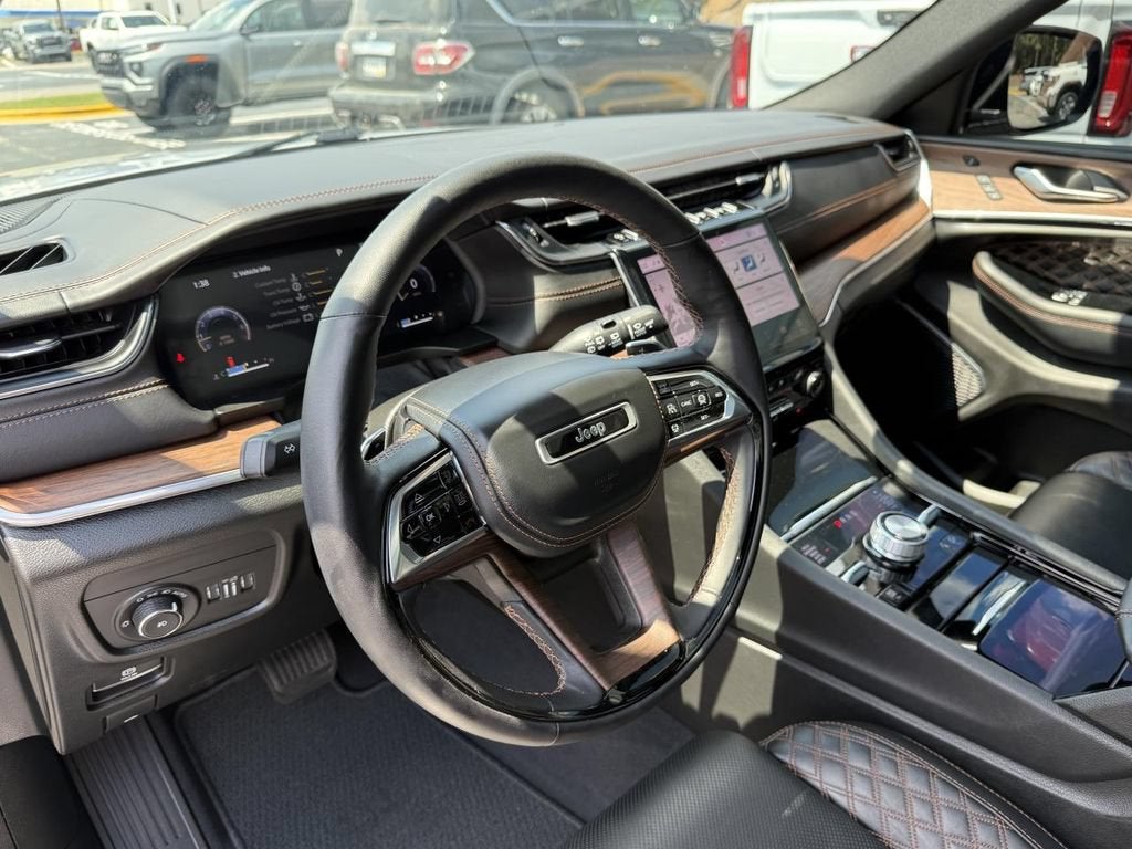 2023 Jeep Grand Cherokee Summit 4x4