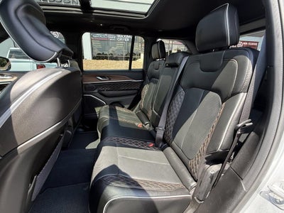 2023 Jeep Grand Cherokee Summit 4x4