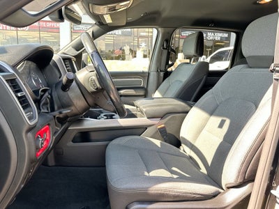 2022 RAM 1500 Big Horn Crew Cab 4x4 5'7" Box