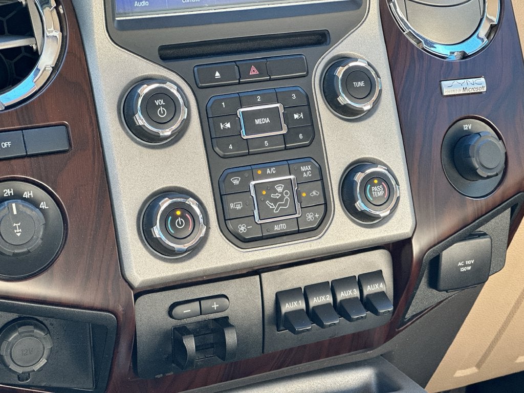 2014 Ford F-250 LARIAT