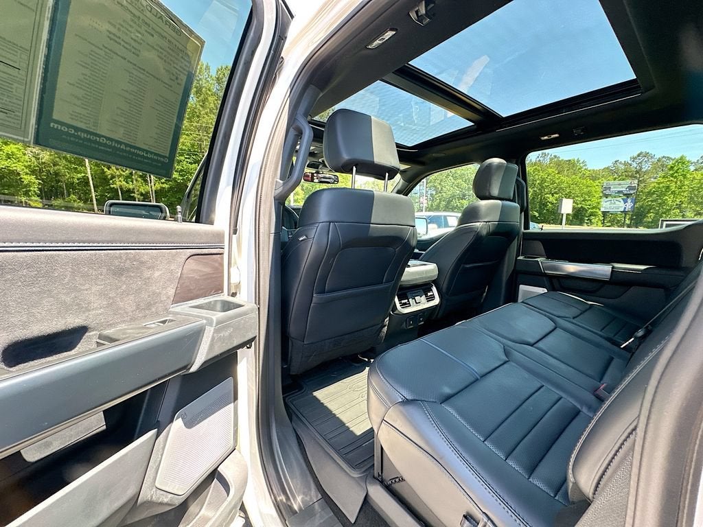 2025 Ford F-150 Platinum