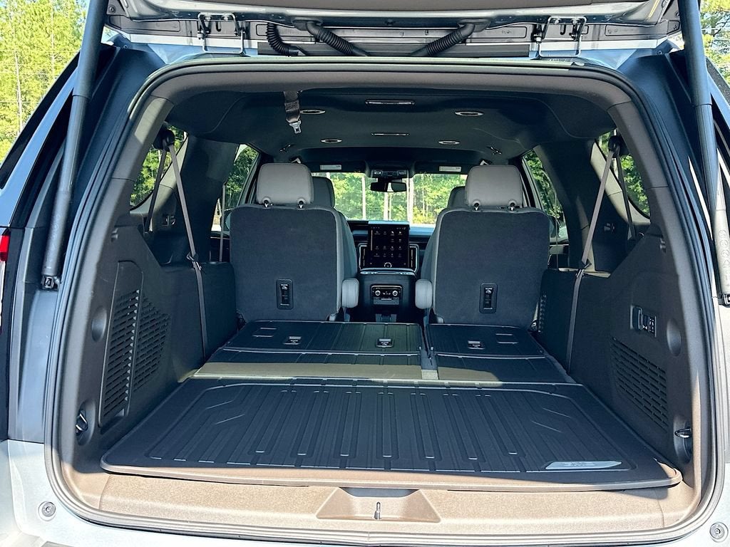 2025 GMC Yukon XL Elevation