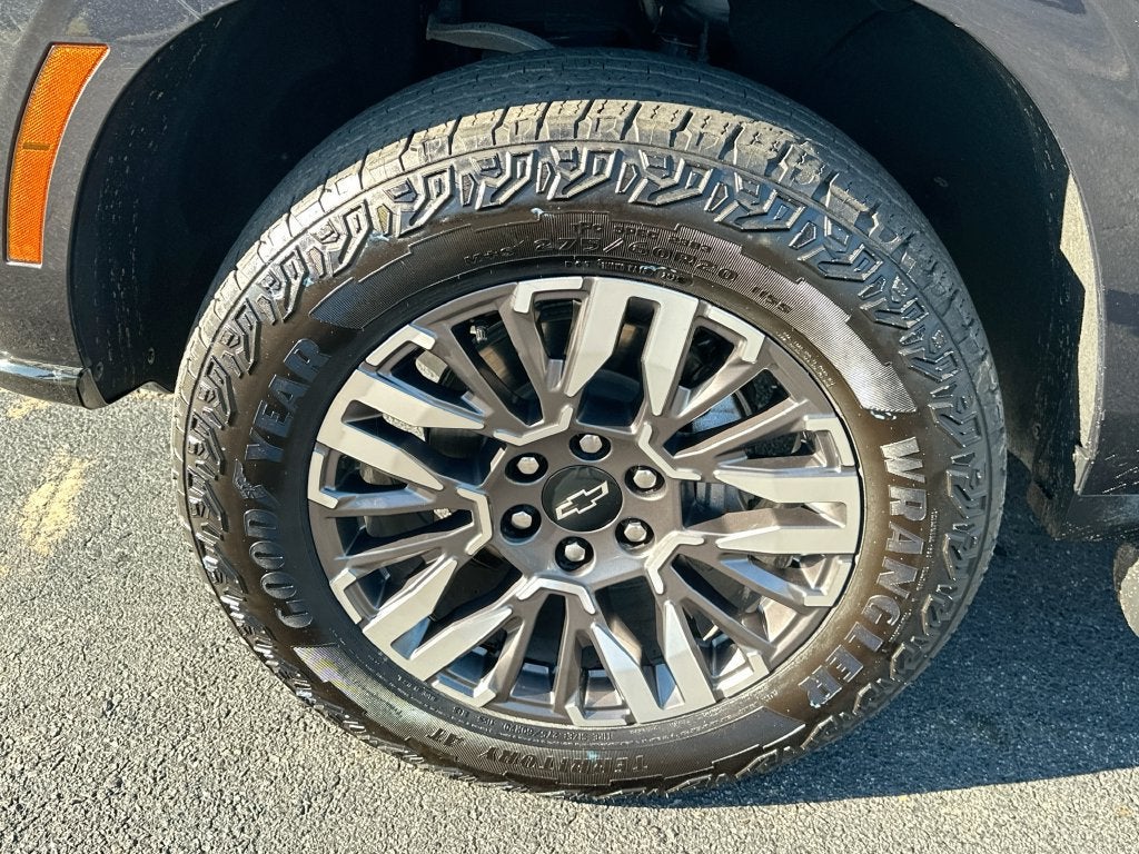 2025 Chevrolet Suburban Z71