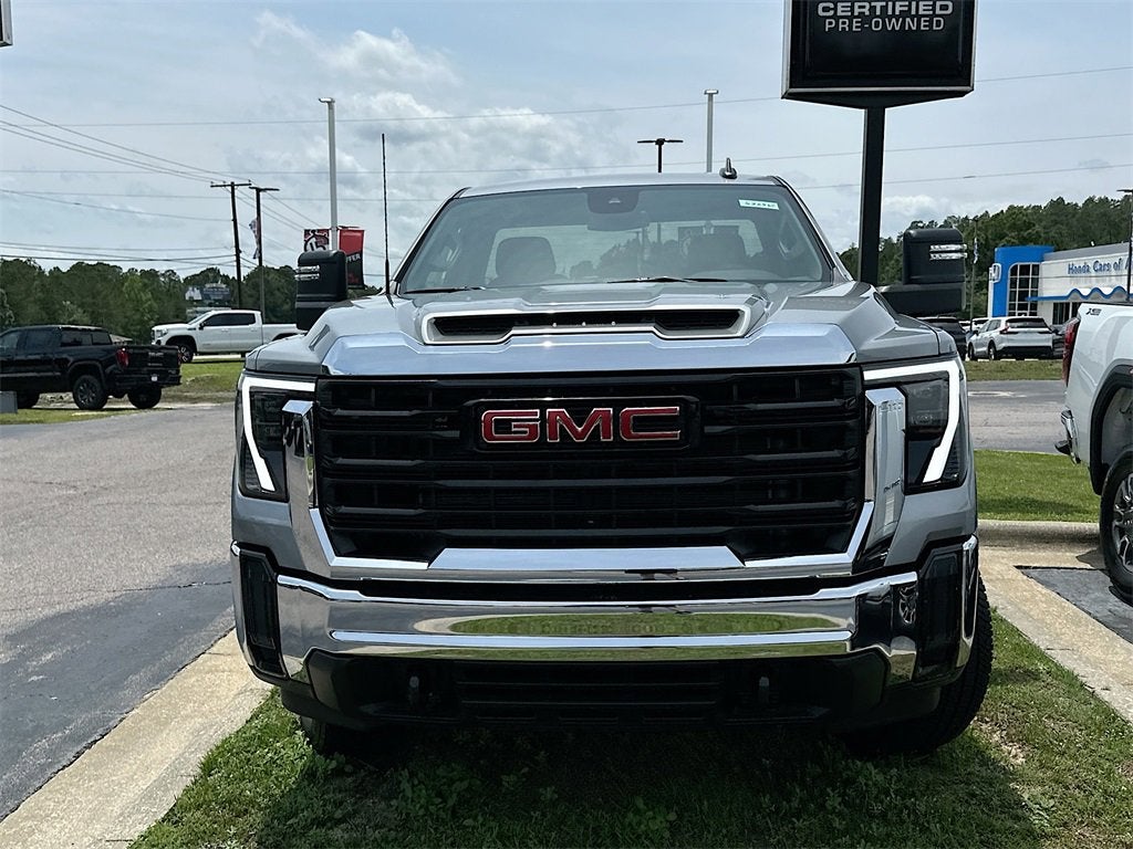 2025 GMC Sierra 2500 HD Pro