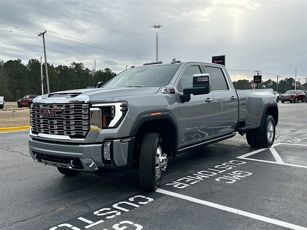 2026 GMC Sierra 3500 HD Denali DRW