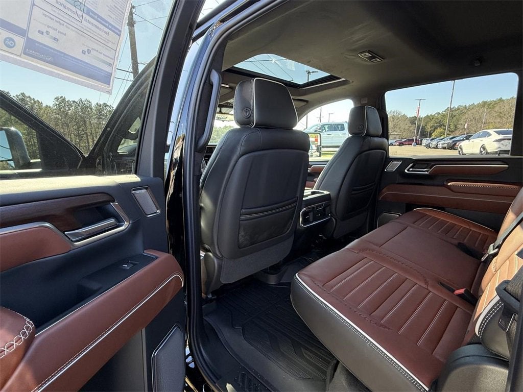 2026 GMC Sierra 3500 HD Denali Ultimate DRW