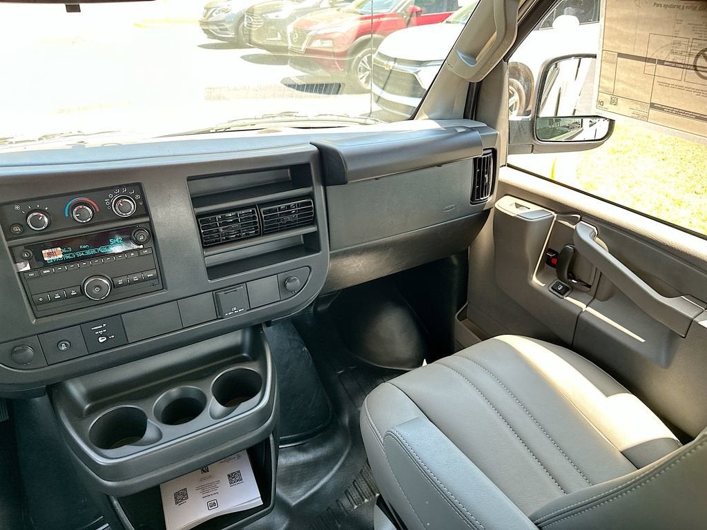 2026 GMC Savana Cargo Work Van - Photo 19