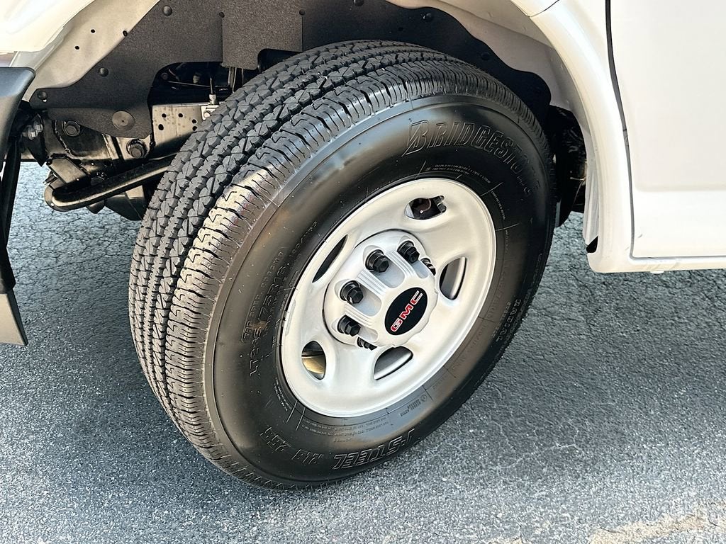 2026 GMC Savana Cargo Work Van - Photo 22