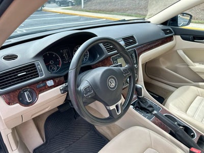 2013 Volkswagen Passat 2.0L TDI SEL Premium