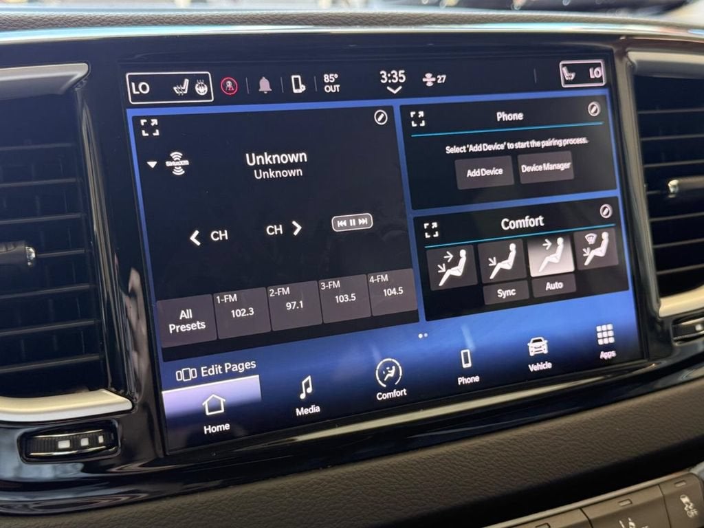 2023 Chrysler Pacifica Touring L