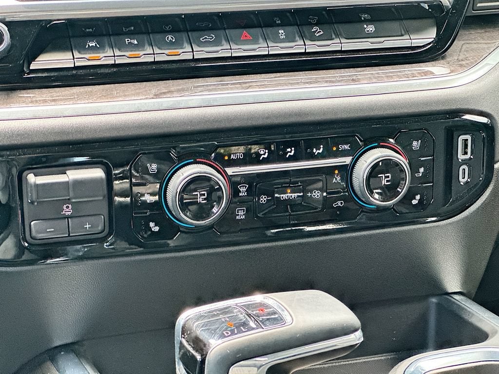 2025 Chevrolet Silverado 1500 LTZ