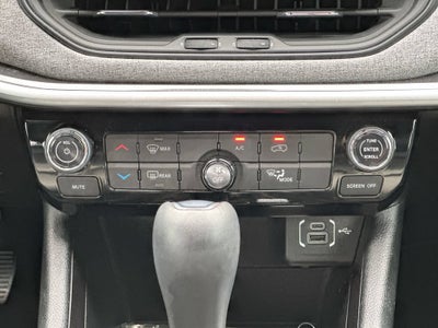 2024 Jeep Compass Latitude Lux FWD