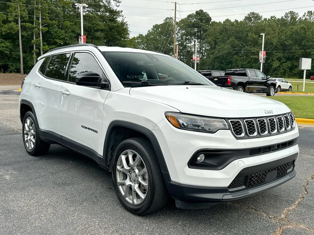 2024 Jeep Compass Latitude Lux FWD