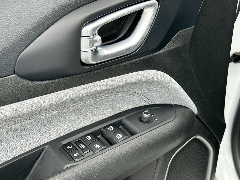 2024 Jeep Compass Latitude Lux FWD