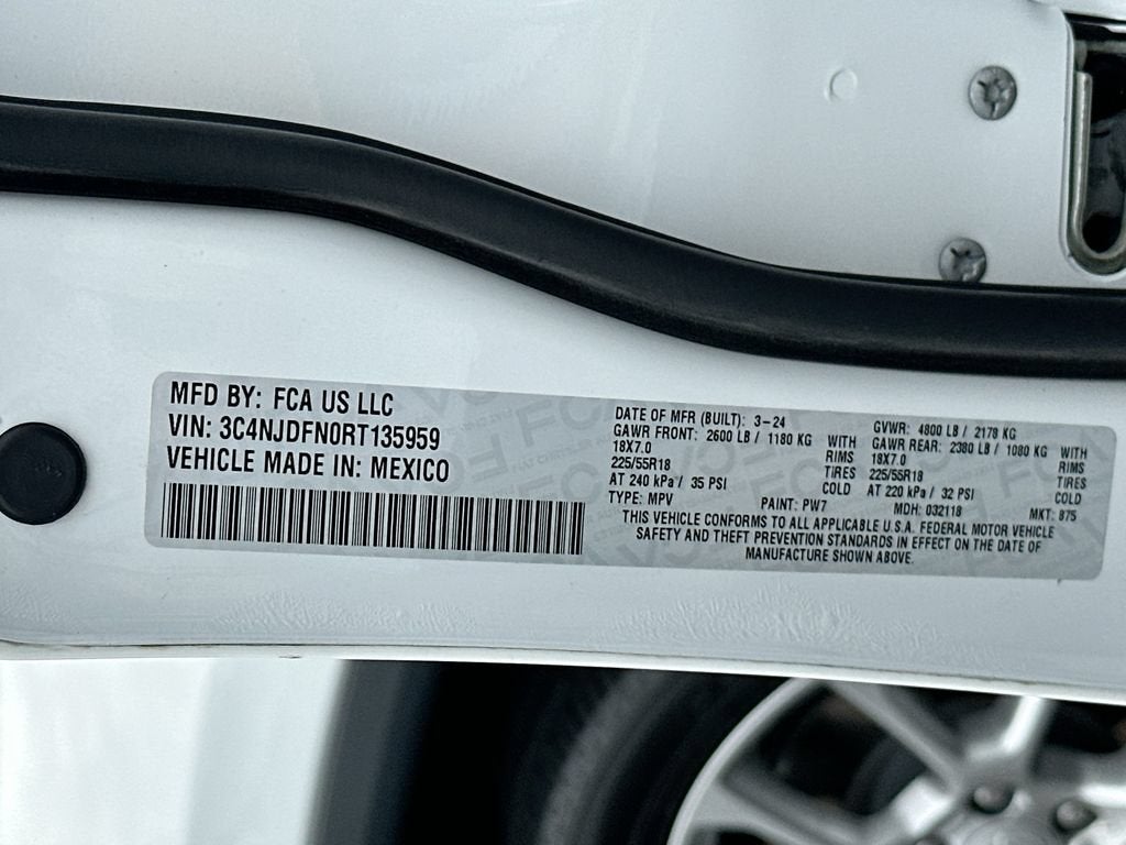 2024 Jeep Compass Latitude Lux FWD