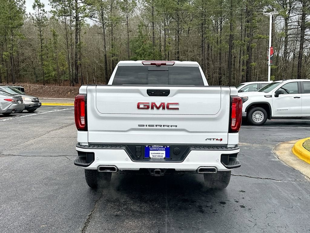 2025 GMC Sierra 1500 AT4
