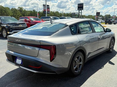 2025 Kia K4 LXS