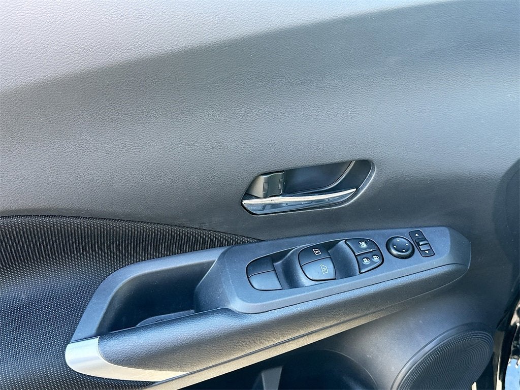 2021 Nissan Kicks SV Xtronic CVT