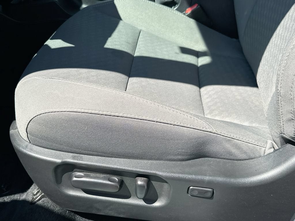 2022 Toyota Tacoma 2WD SR5