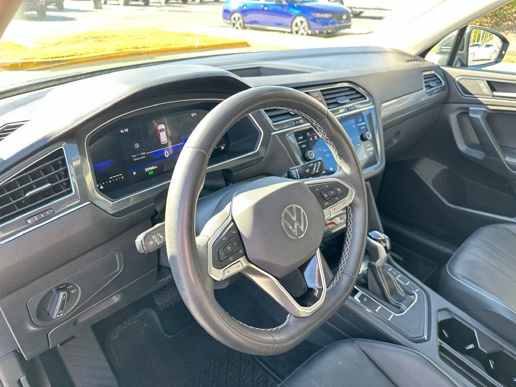 2023 Volkswagen Tiguan SE - Photo 10
