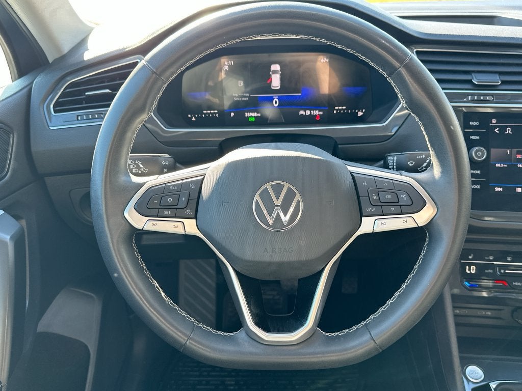2023 Volkswagen Tiguan SE - Photo 18