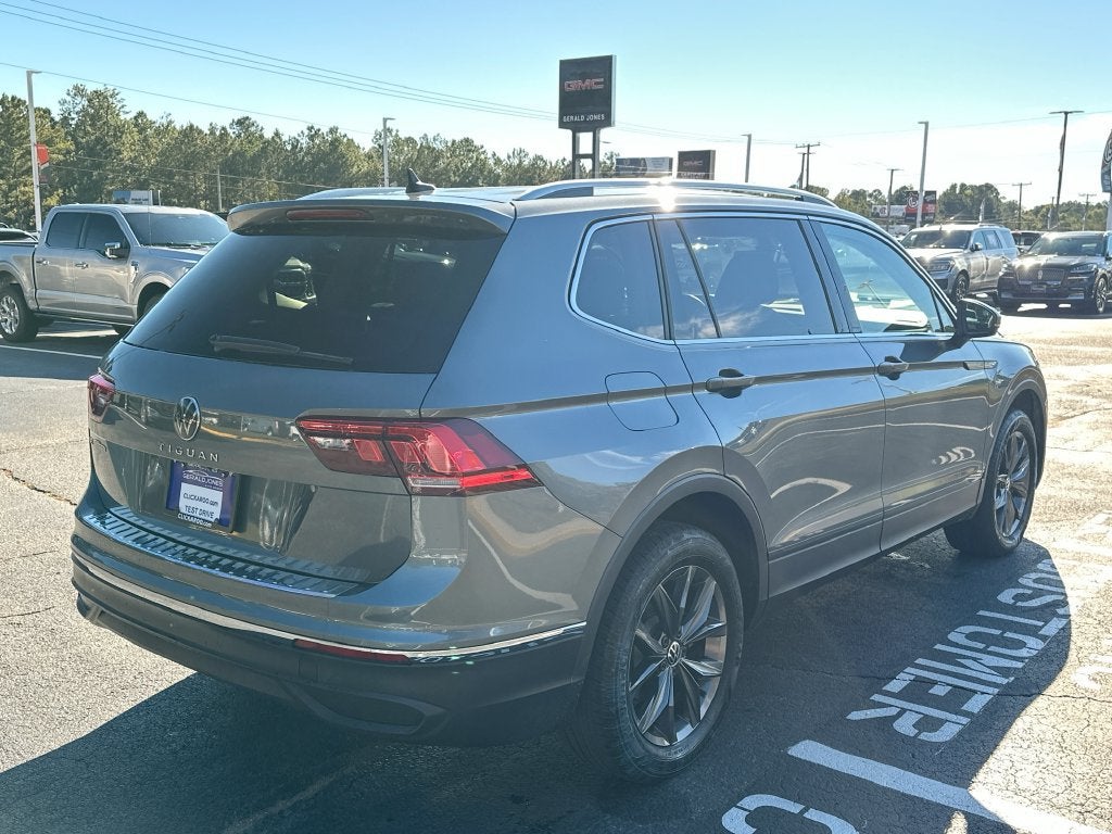 2023 Volkswagen Tiguan SE - Photo 7