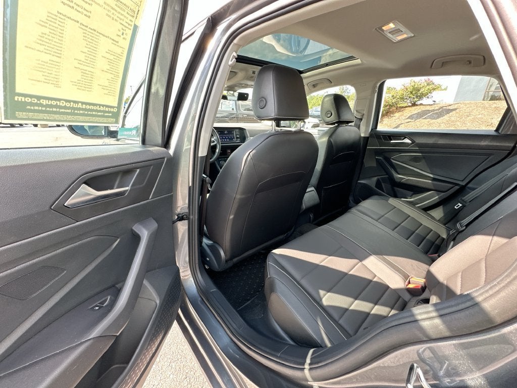 2024 Volkswagen Jetta SE - Photo 17