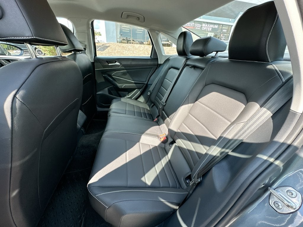 2024 Volkswagen Jetta SE - Photo 4