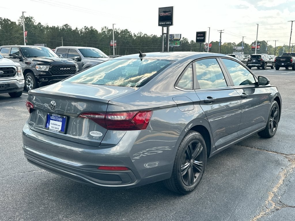 2024 Volkswagen Jetta SE - Photo 7