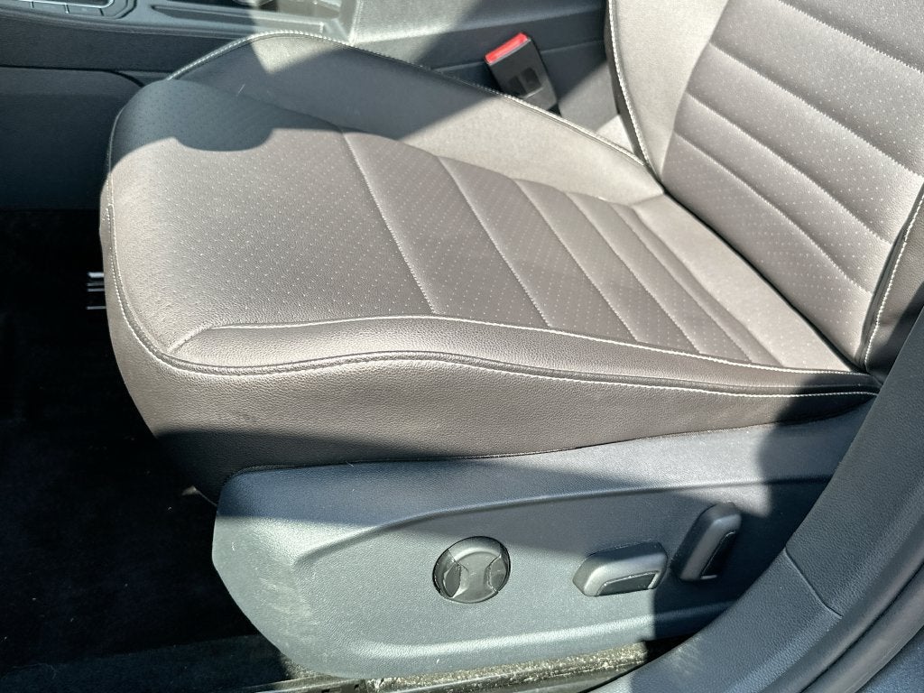 2024 Volkswagen Jetta SE - Photo 9