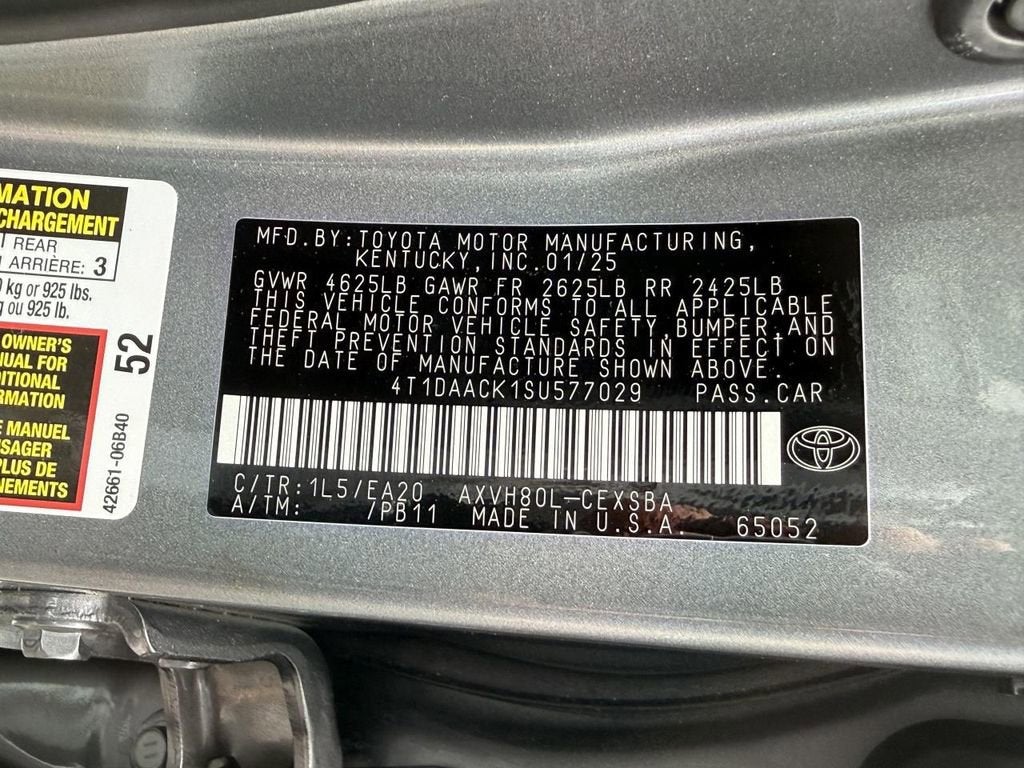 2025 Toyota Camry SE