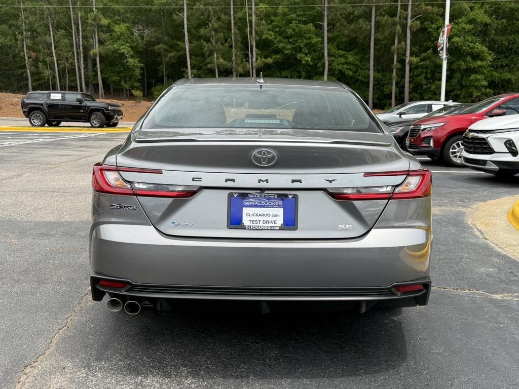 2025 Toyota Camry SE