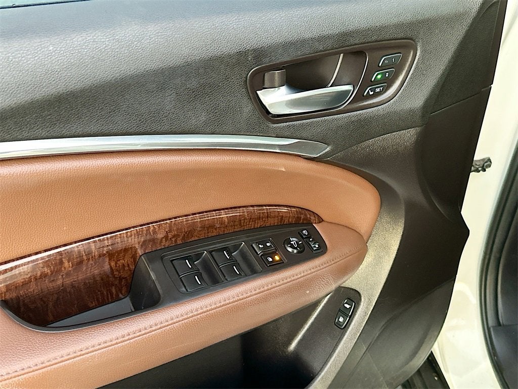 2017 Acura MDX w/Technology Package
