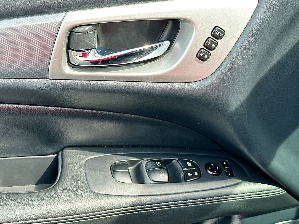 2020 Nissan Pathfinder SL 4WD