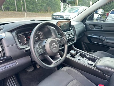 2024 Nissan Pathfinder S 4WD