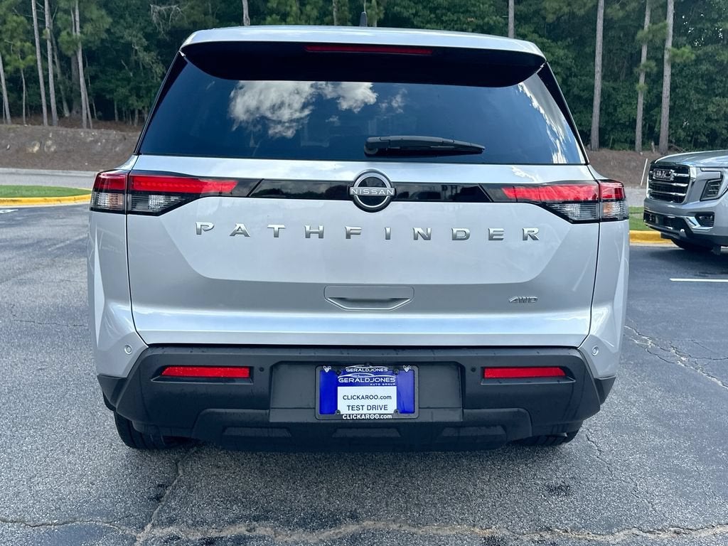 2024 Nissan Pathfinder S 4WD