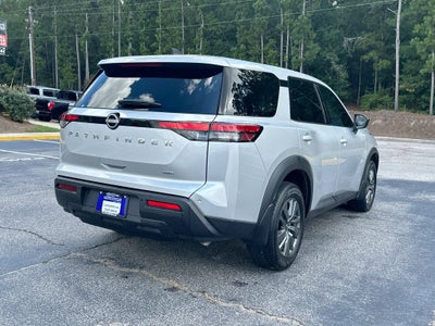 2024 Nissan Pathfinder S 4WD