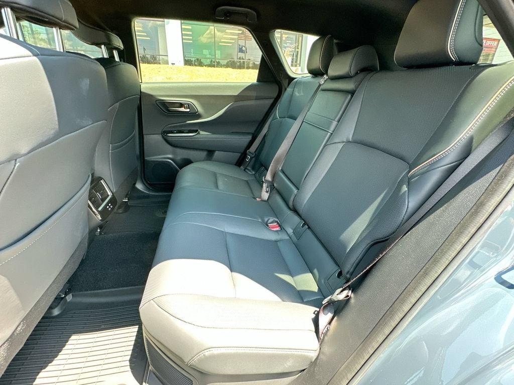 2025 Toyota Crown Signia XLE