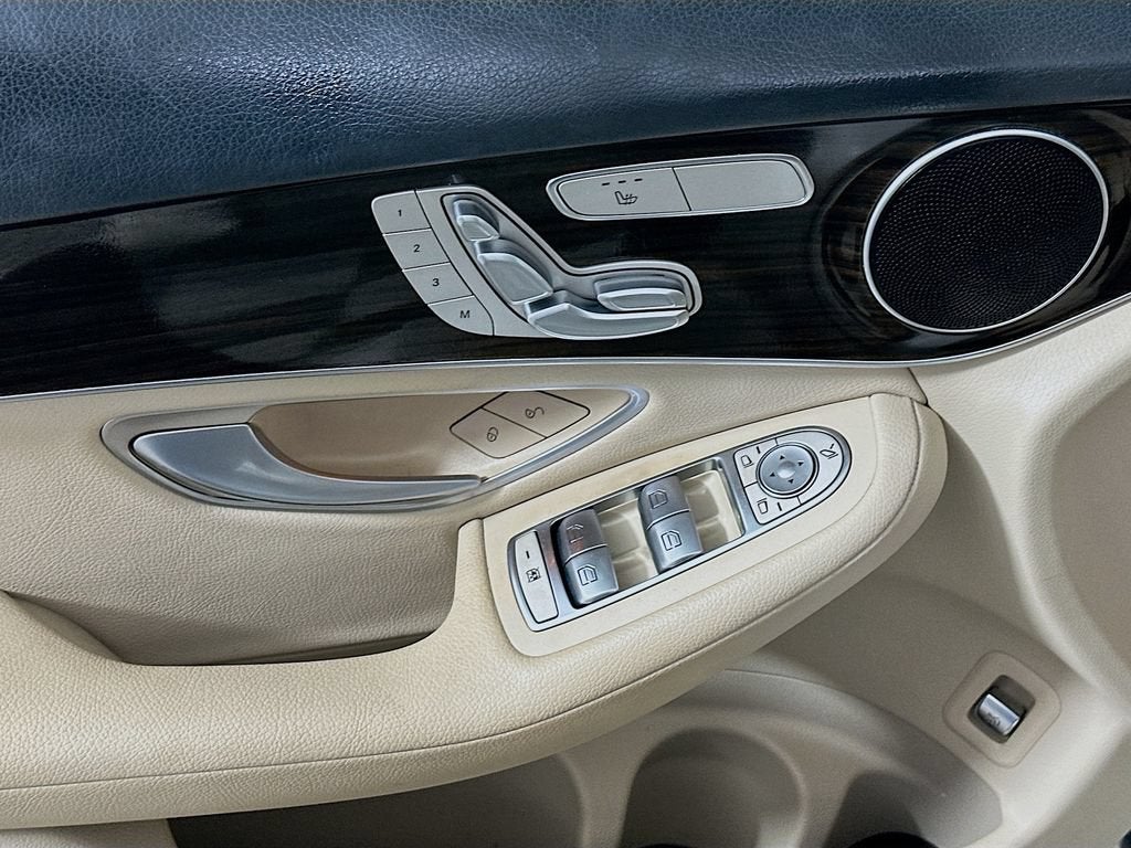 2021 Mercedes-Benz GLC GLC 300
