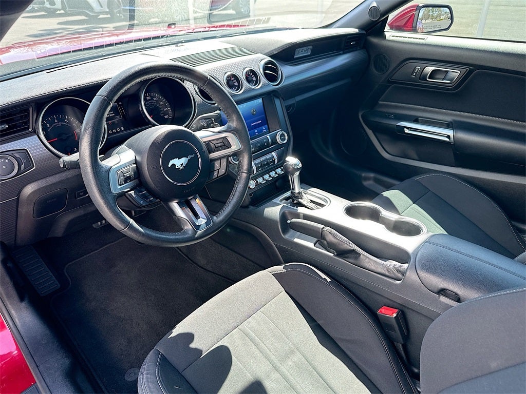 2021 Ford Mustang EcoBoost