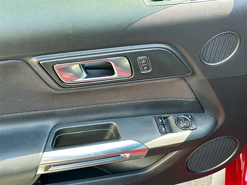 2021 Ford Mustang EcoBoost