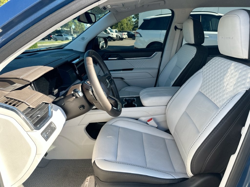 2025 GMC Acadia Denali