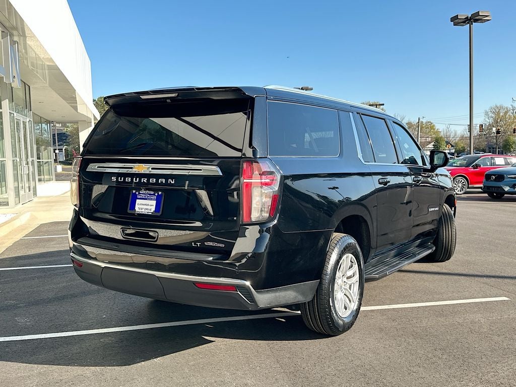2023 Chevrolet Suburban LT