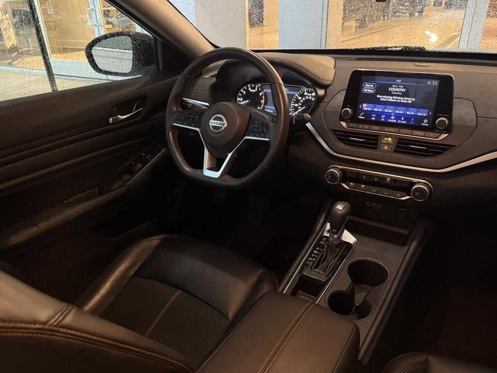 2022 Nissan Altima 2.5 SR