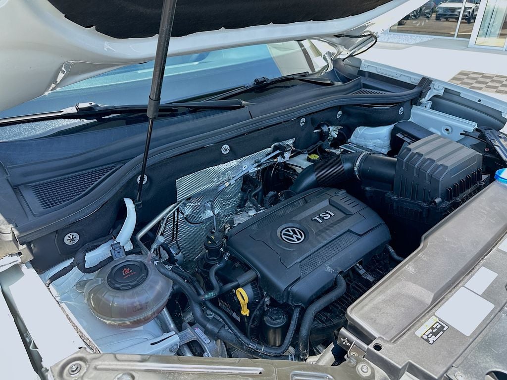 2022 Volkswagen Atlas Cross Sport 2.0T SE