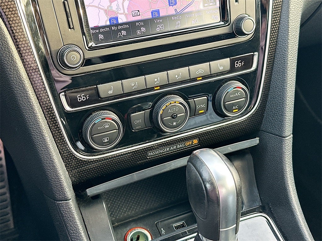 2019 Volkswagen Passat 2.0T SE R-Line