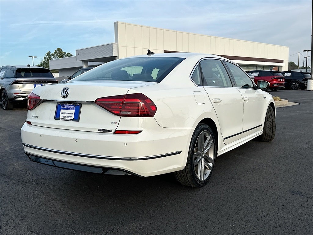 2019 Volkswagen Passat 2.0T SE R-Line