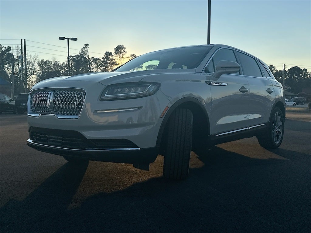 2023 Lincoln Nautilus Reserve