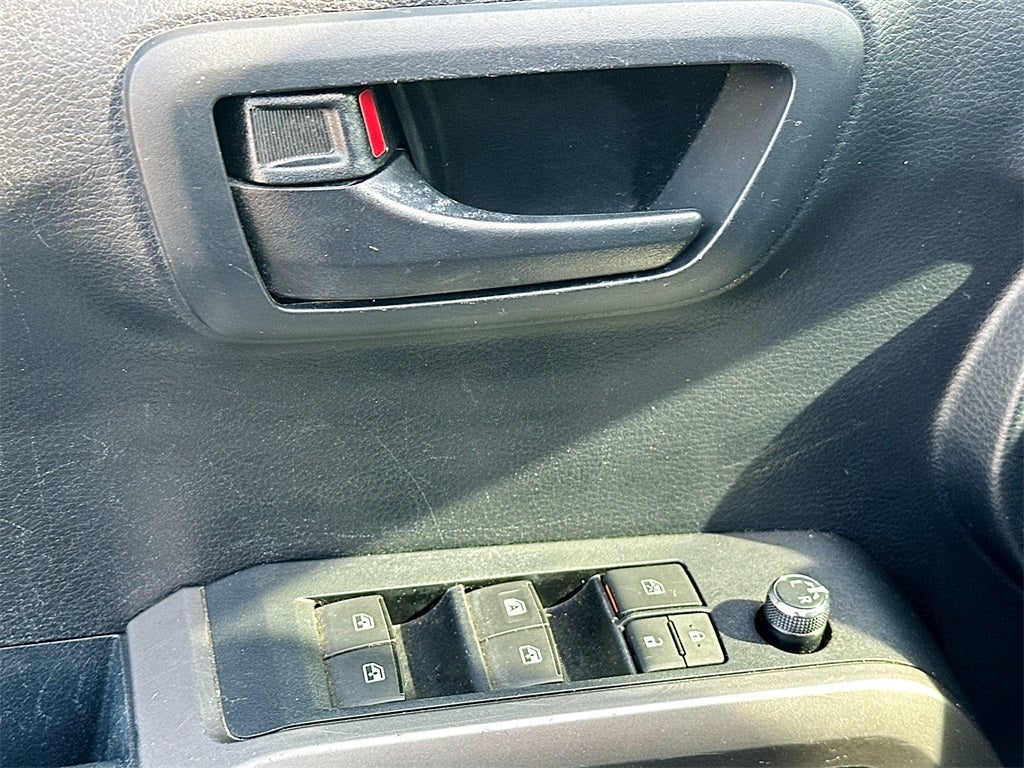 2018 Toyota Tacoma SR5 V6