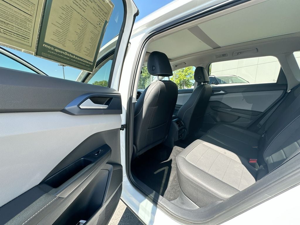 2024 Volkswagen Taos 1.5T SE